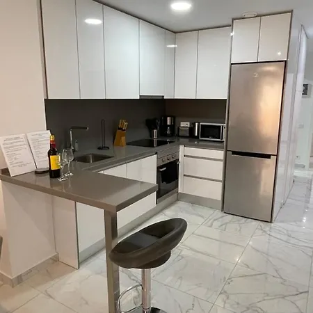 Alegria 3 Apartment